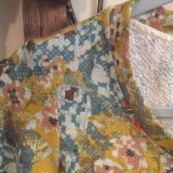 Cute Anthro Lilka Goldenrod Hard To FIND top XS! - Picture 7 of 8